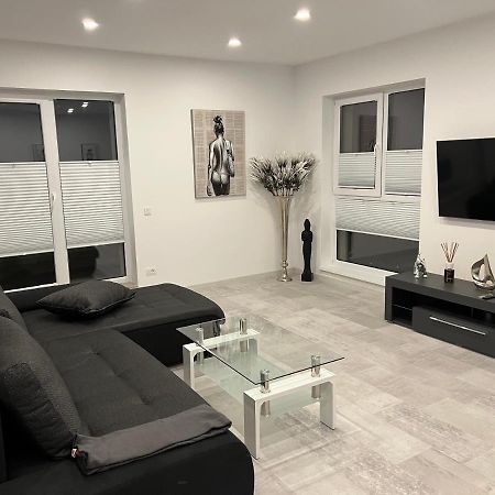 Stunning 2-Room Penthouse With Lakeview W11 Bucarest Esterno foto