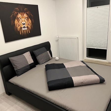 Stunning 2-Room Penthouse With Lakeview W11 Bucarest Esterno foto