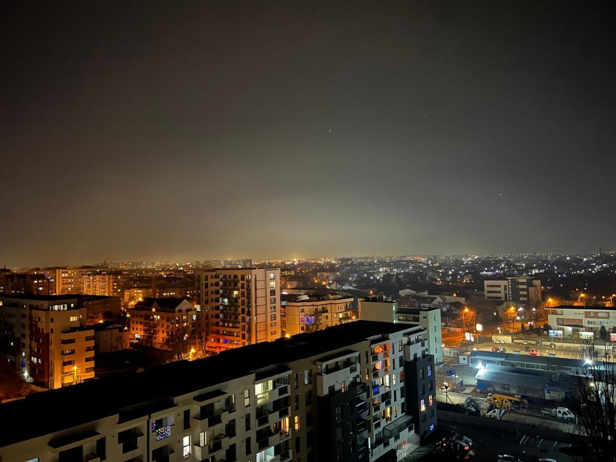 Stunning 2-Room Penthouse With Lakeview W11 Bucarest Esterno foto
