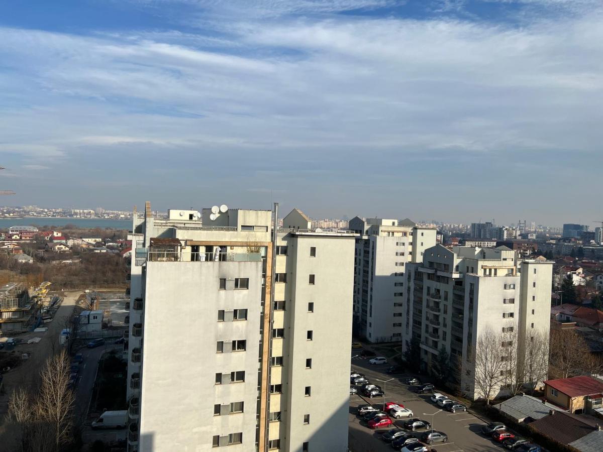 Stunning 2-Room Penthouse With Lakeview W11 Bucarest Esterno foto